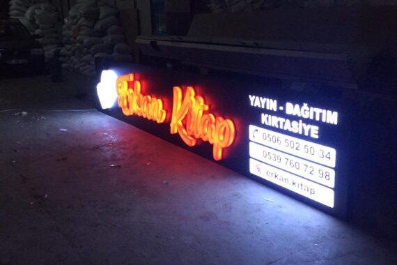 Erkan Kitap Işıklı Tabela