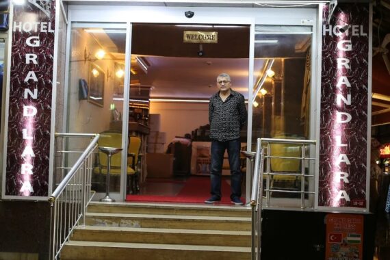 Hotel Grand Lara Aksaray Işıklı Tabela