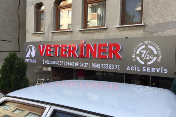 Petpark Veteriner Eyüp Işıklı Tabela