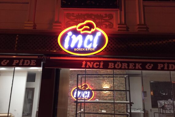 İnci Börek Pide Işıklı Tabela