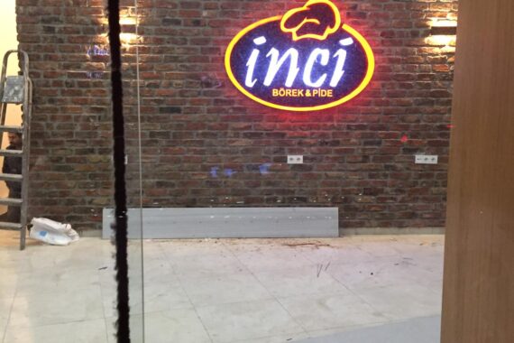 İnci Börek Pide Işıklı Tabela