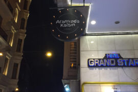 Aramızda Kalsın Cafe Cihangir Beyoğlu Fener Tabela