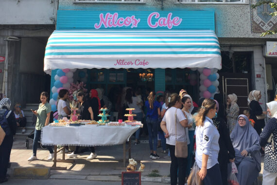 Nilcoş Cafe Eyüp Ahşap Tabela