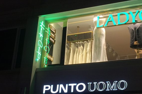ladychic nişantaşı neon led tabela
